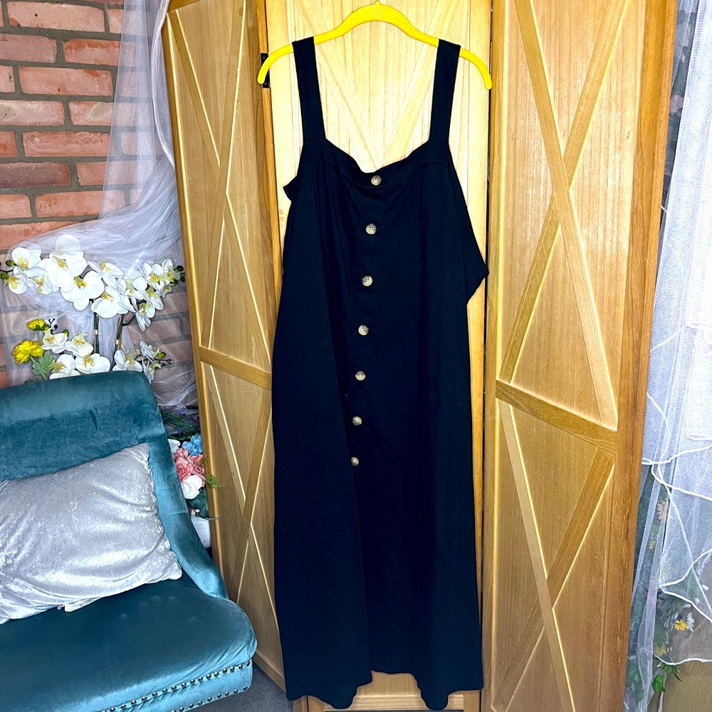 4XL Faux Button Black Sleeveless Maxi Dress
